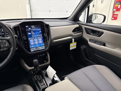 Used 2026 Subaru Forester Premium AWD/4WD image 15