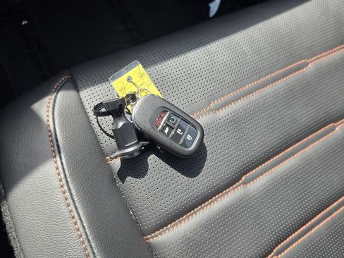 Used 2025 Honda CR-V Sport Touring image 19