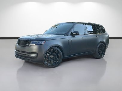 Used 2025 Land Rover Range Rover SE