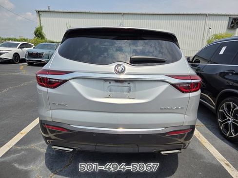 Used 2018 Buick Enclave Essence FWD image 10