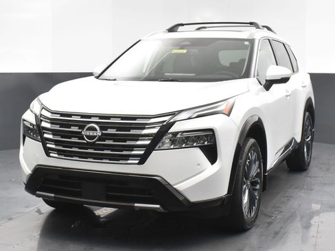 New 2026 Nissan Rogue Platinum w/ Platinum Premium Package image 2