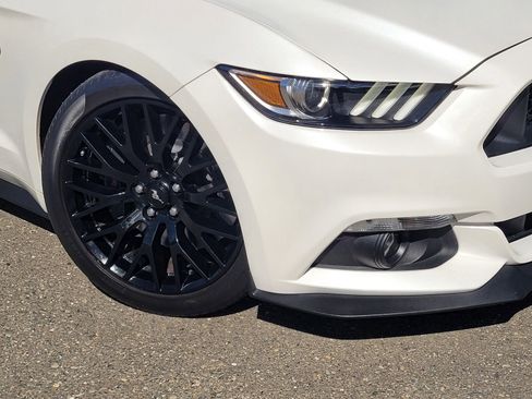 Used 2017 Ford Mustang GT Premium w/ GT Performance Package image 9