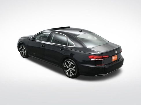 Used 2020 Volkswagen Passat 2.0T SEL image 43