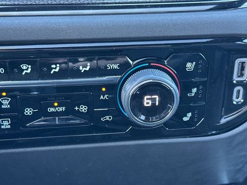 Certified 2023 Chevrolet Silverado 1500 ZR2 w/ Technology Package image 30