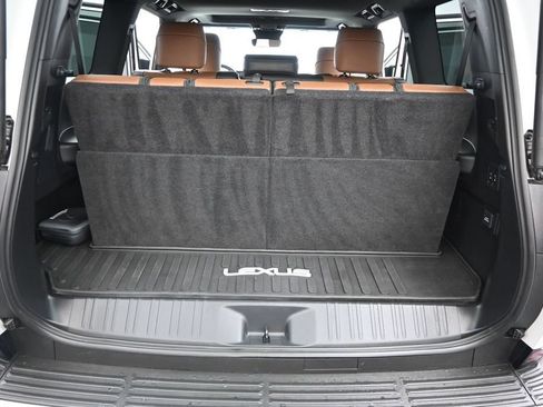 Used 2026 Lexus GX 550 w/ Accessory Package (2T) AWD/4WD image 16