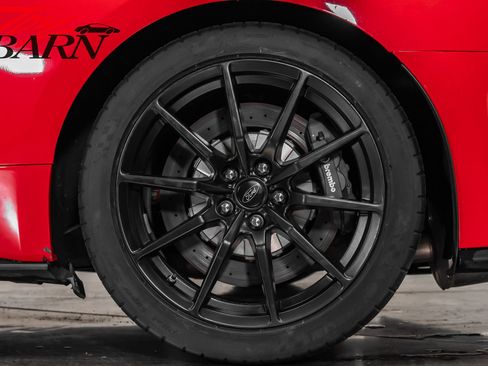 Used 2016 Ford Mustang Shelby GT350 w/ Technology Package image 17