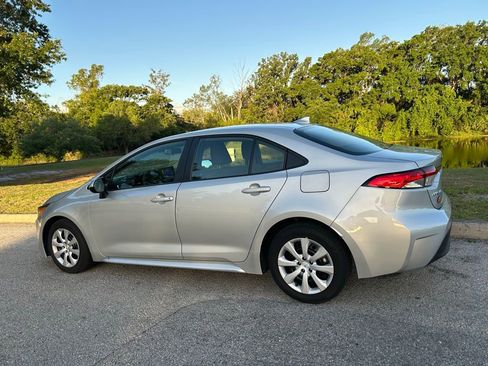 Used 2024 Toyota Corolla LE FWD image 3