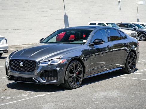 Used 2024 Jaguar XF R-Dynamic SE RWD image 3