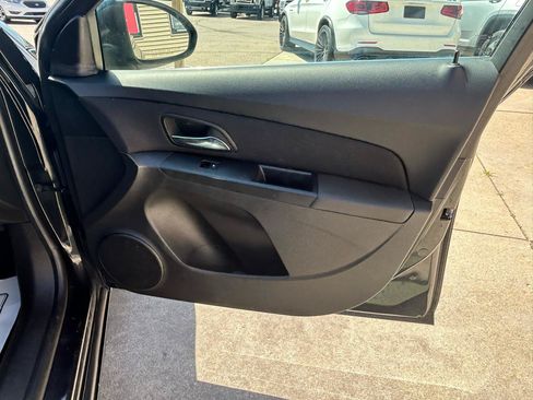 Used 2013 Chevrolet Cruze LT FWD image 16