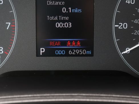 Used 2024 Toyota Corolla LE FWD image 4