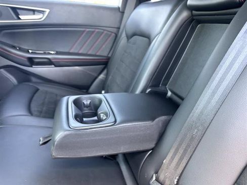 Used 2020 Ford Edge ST-Line w/ Cold Weather Package AWD/4WD image 31