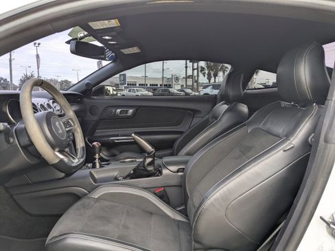 Used 2018 Ford Mustang Shelby GT350 w/ Convenience Package image 21