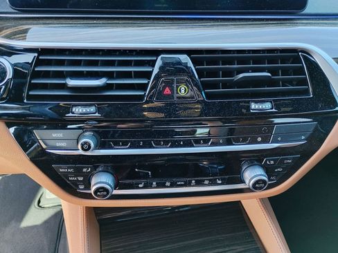 Used 2023 BMW 530i w/ M Sport Package image 20