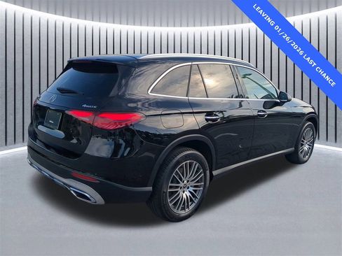Used 2024 Mercedes-Benz GLC 300 4MATIC image 5
