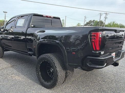 Used 2024 GMC Sierra 3500 Denali Ultimate AWD/4WD image 7
