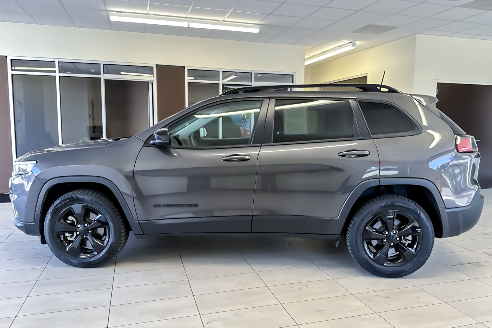 Used 2023 Jeep Cherokee Altitude Lux AWD/4WD image 7