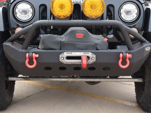 Used 2017 Jeep Wrangler Unlimited Rubicon image 13