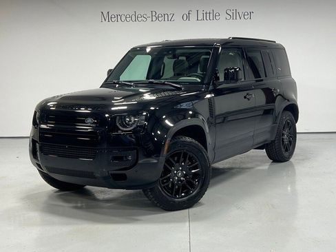 Used 2024 Land Rover Defender 110 S image 1