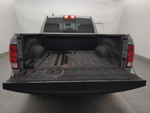 Used 2020 RAM 1500 Classic SLT w/ Luxury Group image 29