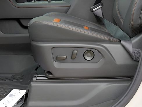 New 2026 GMC Sierra 2500 AT4 w/ AT4 Premium Plus Package image 21