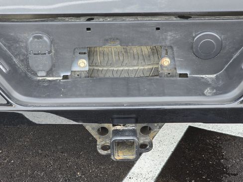 Used 2019 Chevrolet Silverado 1500 Custom Trail Boss image 11