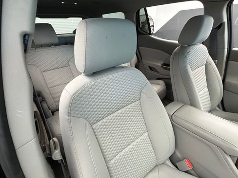 Used 2019 GMC Acadia SLE FWD image 40