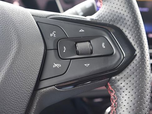 Used 2024 Chevrolet TrailBlazer RS w/ Convenience Package image 23