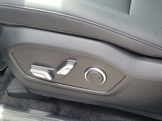 New 2027 Hyundai Santa Fe SEL FWD image 19