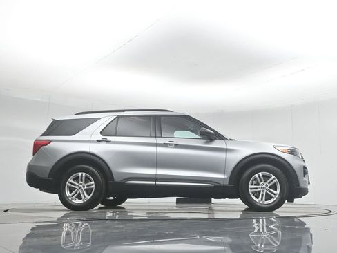 Certified 2023 Ford Explorer XLT image 53