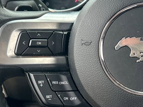 Used 2016 Ford Mustang Premium image 16