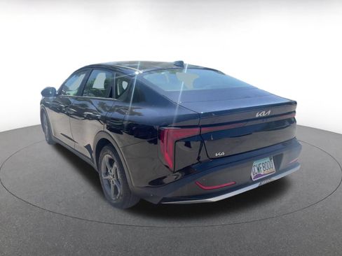 Used 2025 Kia K4 FWD image 11