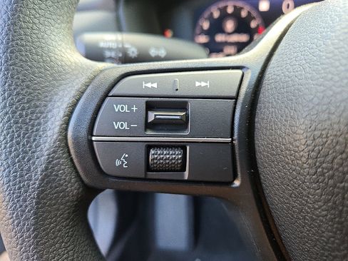 Used 2024 Honda Accord EX image 22