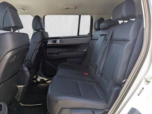 Used 2024 Hyundai Santa Fe SEL FWD image 15