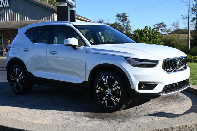 Used 2020 Volvo XC40 T5 Inscription w/ Protection Package AWD/4WD image 3