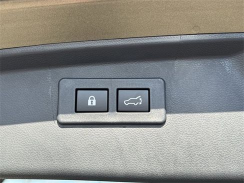 Certified 2025 Subaru Outback Premium w/ Popular Package #1A image 30