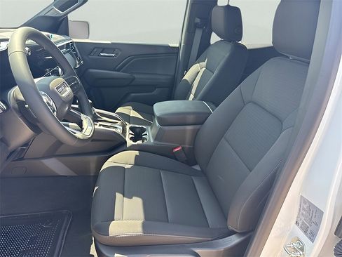 New 2025 GMC Canyon Elevation w/ Convenience Package image 15