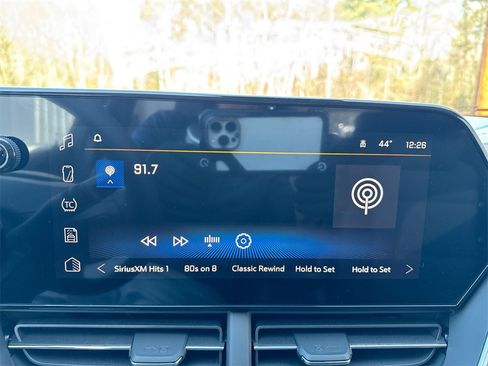 New 2026 Chevrolet Trax LT w/ Sunroof Package image 25