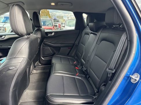 Certified 2022 Ford Escape SEL w/ Technology Package image 17