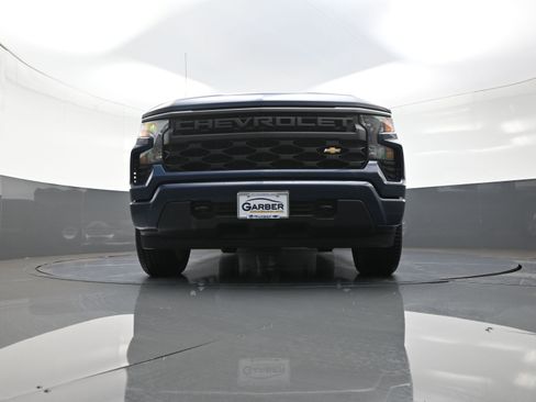 Used 2023 Chevrolet Silverado 1500 Custom image 10