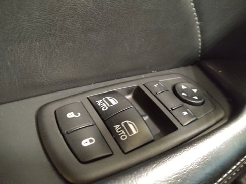Used 2018 Dodge Challenger SXT Plus RWD image 27
