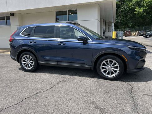 Certified 2023 Honda CR-V EX image 2