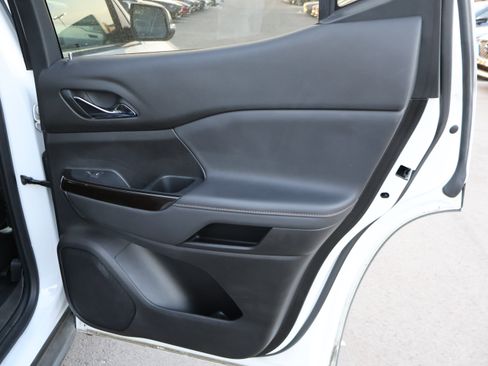 Used 2023 GMC Acadia AT4 w/ Technology Package image 14