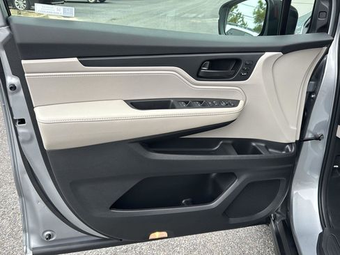 New 2026 Honda Odyssey EX-L image 13