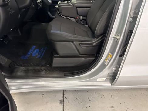 Used 2020 GMC Sierra 1500 4x4 Crew Cab w/ Sierra Value Package image 26