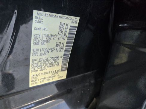 Used 2016 Nissan Titan Platinum Reserve image 25