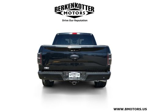 Used 2017 Ford F150 Lariat w/ Equipment Group 502A Luxury AWD/4WD image 4