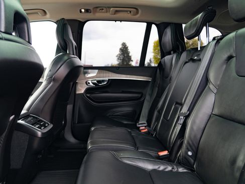 Used 2021 Volvo XC90 T6 Inscription w/ Advanced Package AWD/4WD image 16