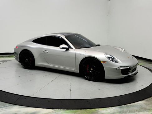 Used 2013 Porsche 911 GT3 RS image 3