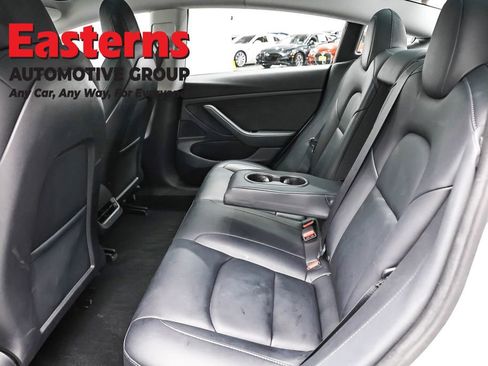 Used 2020 Tesla Model 3 Standard Range RWD image 16