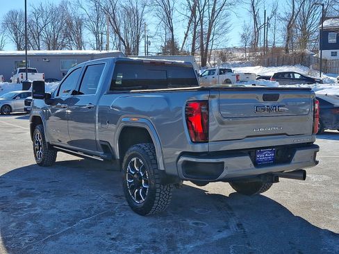 Used 2024 GMC Sierra 2500 Denali Ultimate w/ Snow Plow Prep/Camper Package image 11